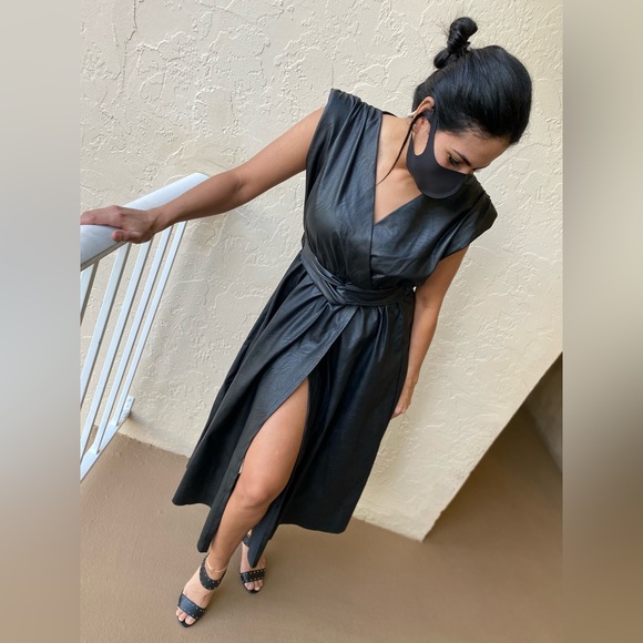 Black faux leather dress. One size fits all. - Picture 4 of 4